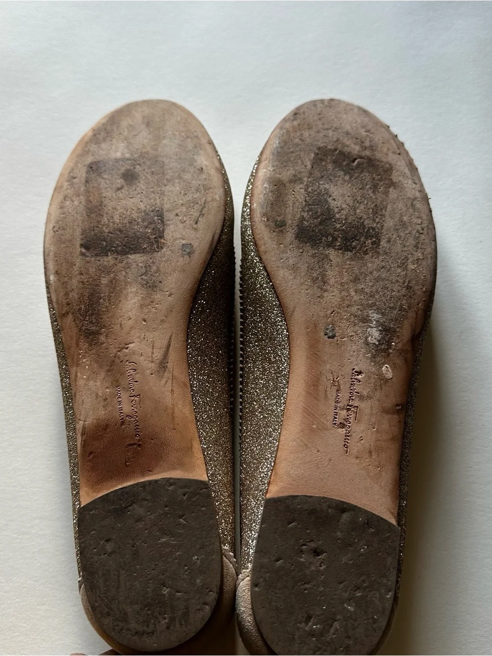Salvatore Ferragamo Sparkly Ballet Flats Champagne Gold Glitter 9.5M‎